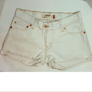NWOT Levi “Slouch” white jean shorts Size 11